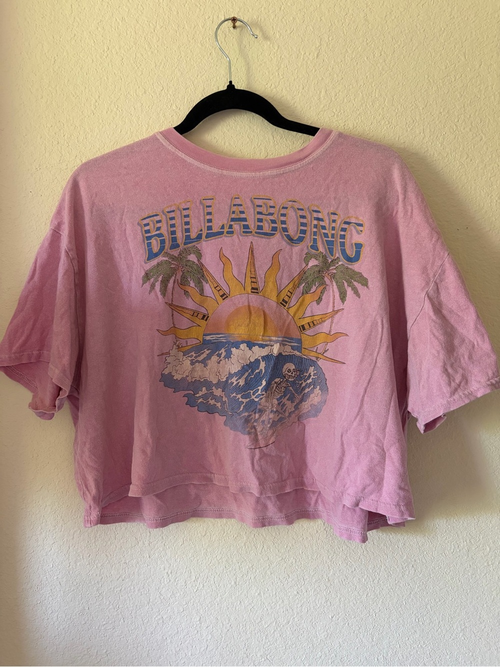 Billabong Pink Graphic Sun & Wave Cropped Tee